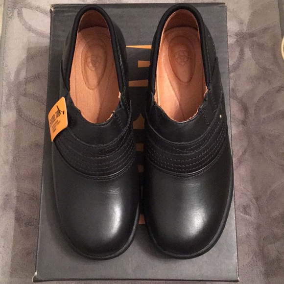 ariat steel toe clogs